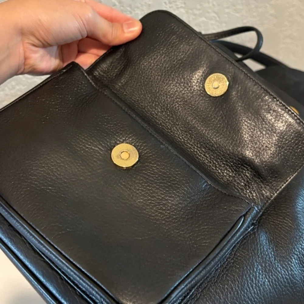 MCM Black Leather (Unisex) Backpack / Handbag Authentic ( EXCELLENT CONDITION) - Picture 9 of 14